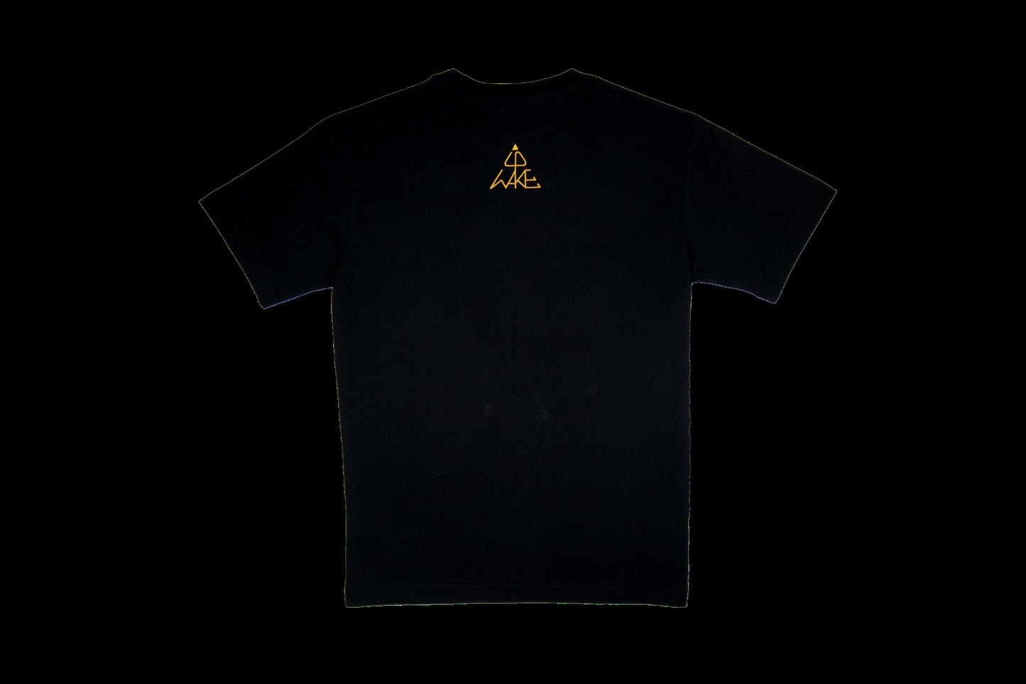 WAKE UP Oversized T-Shirt Schwarz – Rückseite mit pyramidenförmiger Wortbildmarke